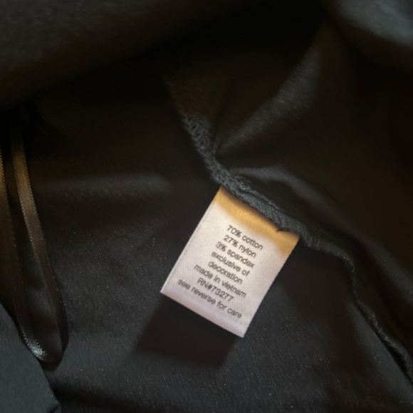 ELIZABETH and JAMES Black Blouse size Large - Picture 4 of 8